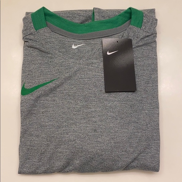 Nike Men’s Long Sleeve Shirt - Picture 6 of 7